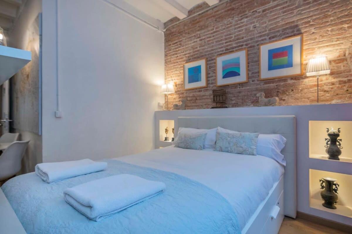 Exclusive 2 Bedroom Apartment In The City Center 巴塞罗那 外观 照片
