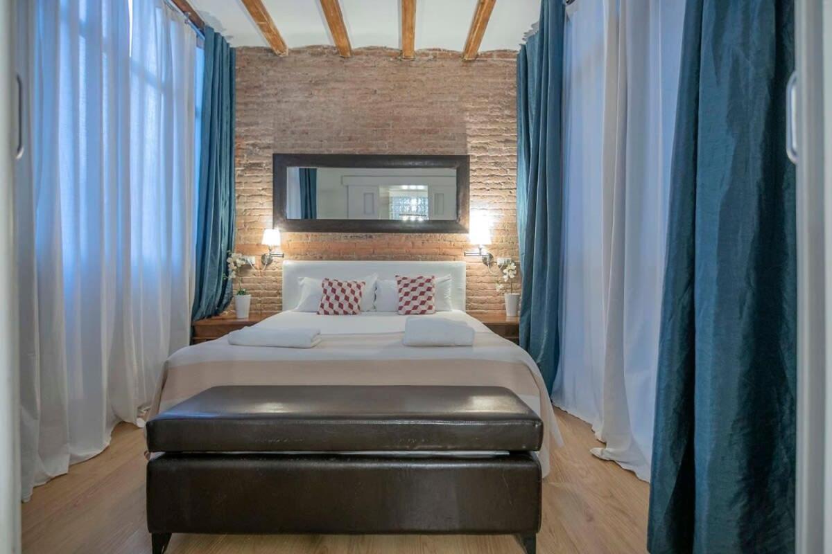 Exclusive 2 Bedroom Apartment In The City Center 巴塞罗那 外观 照片