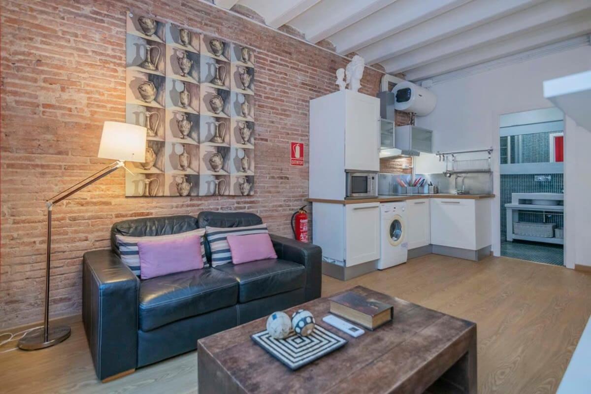 Exclusive 2 Bedroom Apartment In The City Center 巴塞罗那 外观 照片